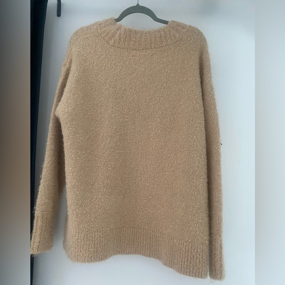 Aerie beige sweater size M - Picture 2 of 9